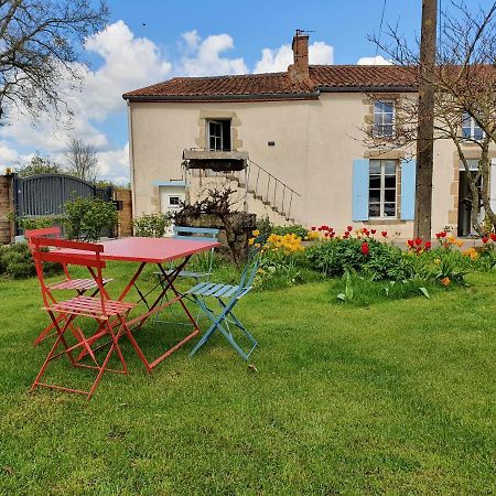 Le Studio De Rochavelle Apartment Chiche Luaran gambar