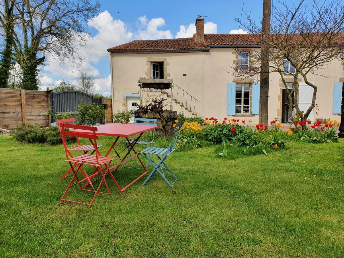 Le Studio De Rochavelle Apartment Chiche Luaran gambar
